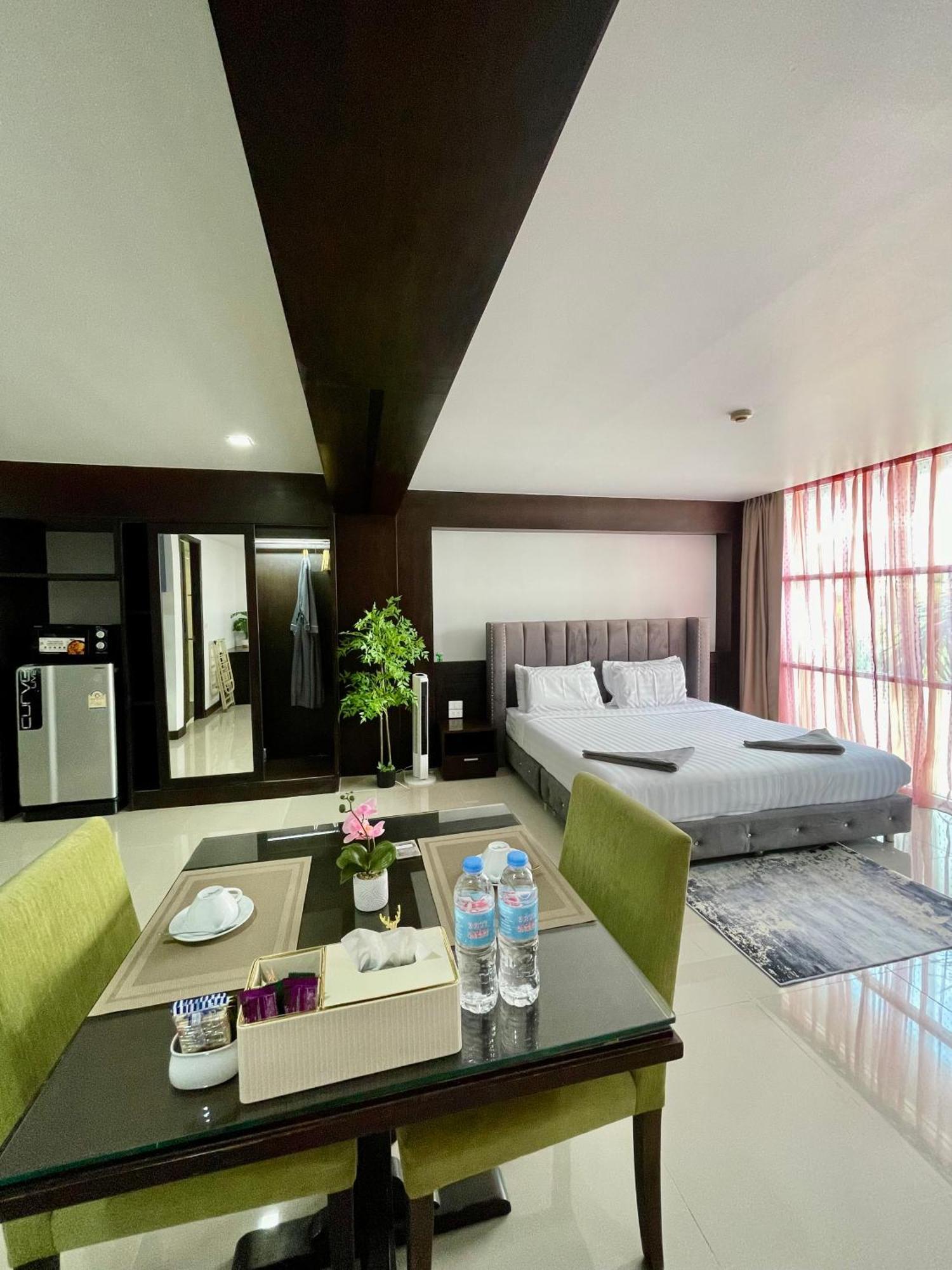 The Kris Residence Aparthotel *