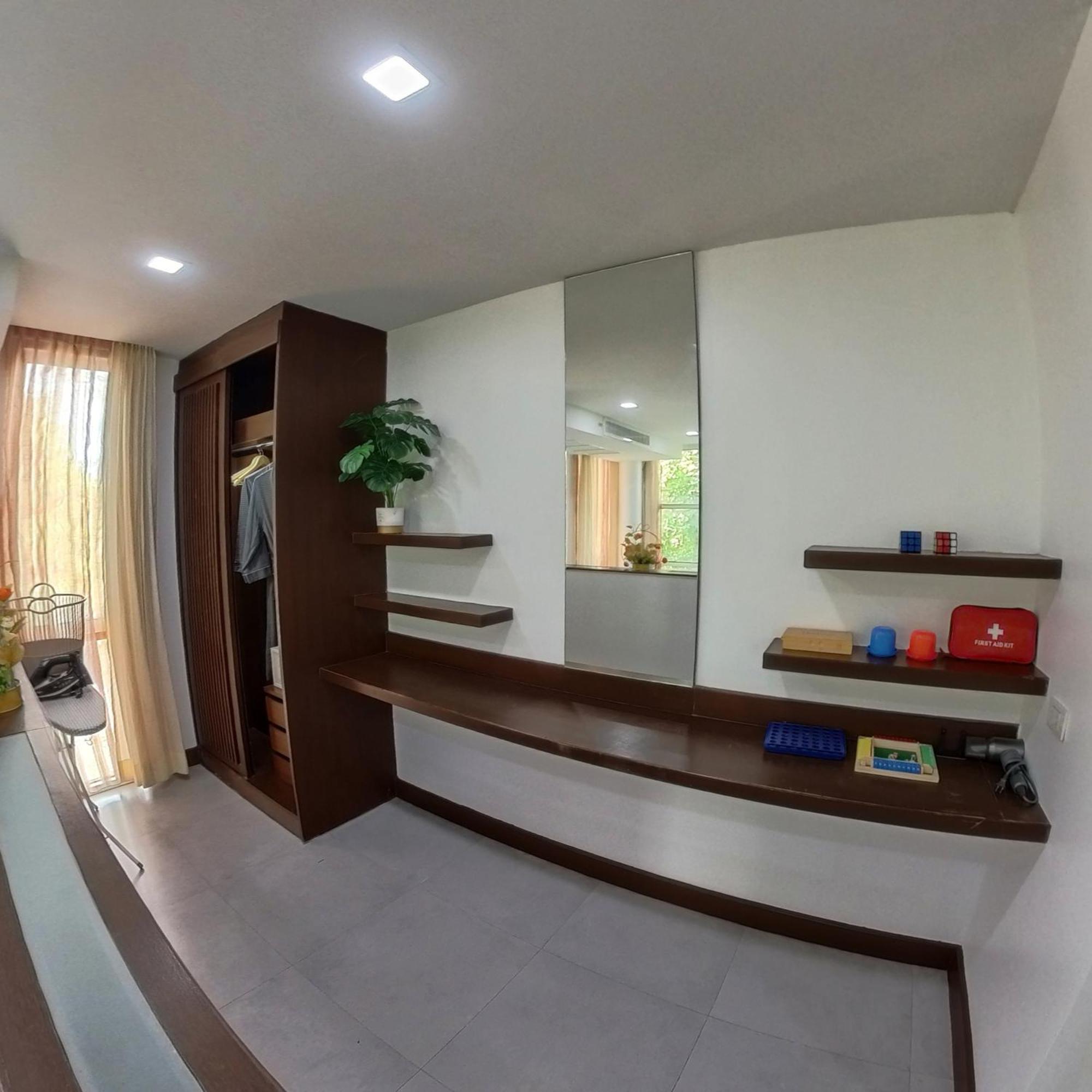 The Kris Residence Aparthotel Patong
